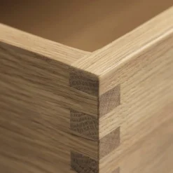 Bænke-Diana Mot & Isabella Bergstrøm F24 - Bænk - Eg - 145 x 45