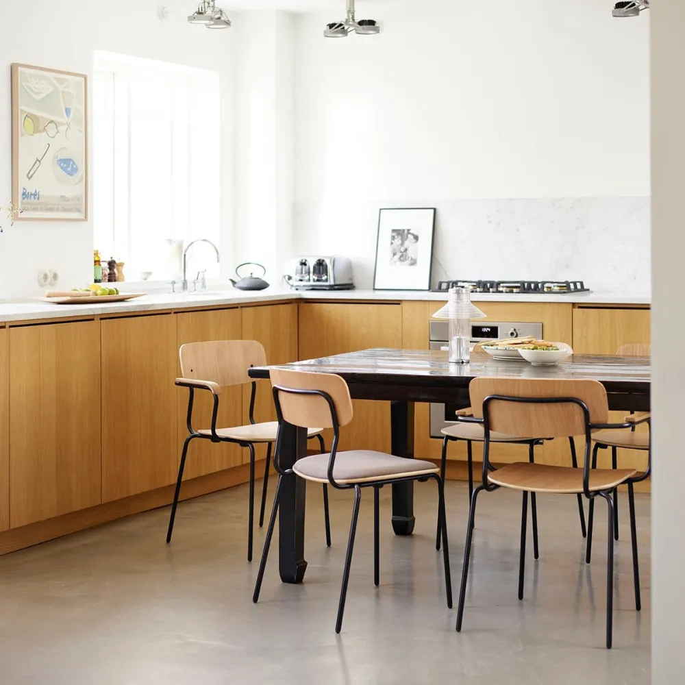 Spisebordsstole-Jakob Thau J183 - Holmen - Stabelstol m. armlæn - Stål - Eg