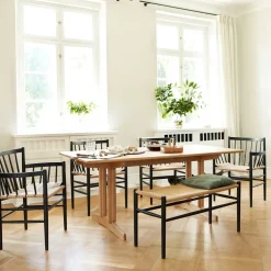 Bænke-Jørgen Bækmark J163 - Klaverbænk - Eg - Jet Black