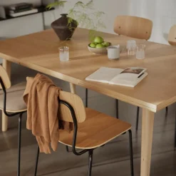 Spisebordsstole-Jakob Thau J182 Holmen - Stabelstol - Stål - Eg - 4 stk.