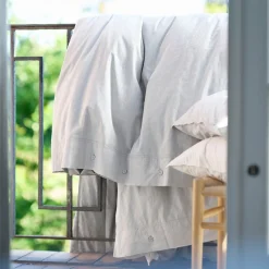 Soveværelse|Sengetøj-Kasper Salto R34 Tulipan - Sengesæt - Lysegrå - 140 x 220 jmg